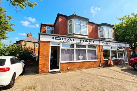 Shop to rent in redcar