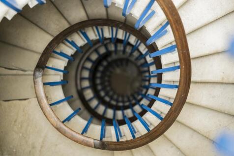 KP Stair, spiral ...