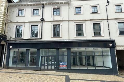 Retail Property (high street) to rent in worksop
