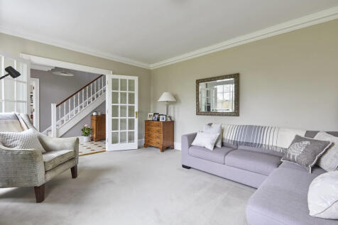 Holly_House_Worli...