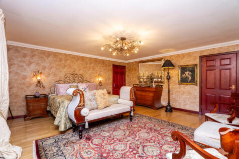 5 bed, 5 bath Detached in Glasgow - Photo 35