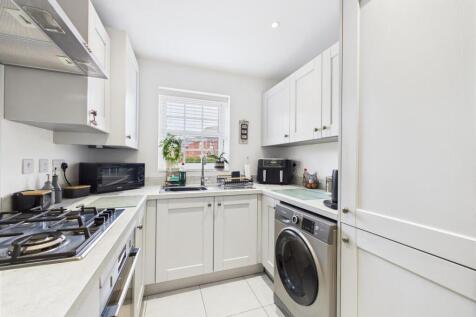 Quality Fitted Kitchen