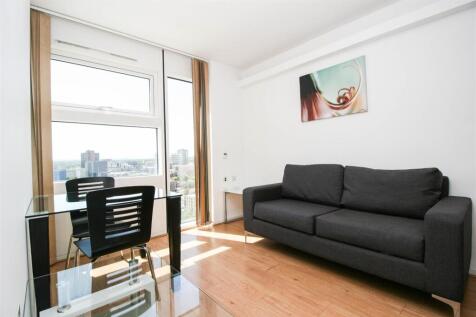 Stunning one bedroom apartment in the iconic Cube development at The Mailbox. Apartment is fitted with appropriately modern furnishings throughout, built-in wardrobes with plenty of storage space. Sep