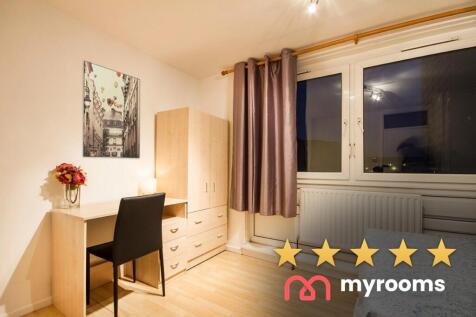 Spacious Ensuite Room | W11 | Minutes from Shepherd's Bush Station