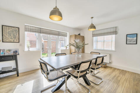 1349323-45-68befc...