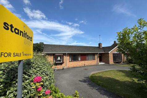 34-36 Elveley Drive h.jpg