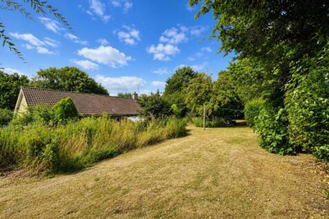 Amberwood - garden..jpeg