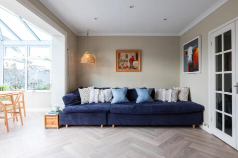 6797b9ec46e45_Hughenden-36