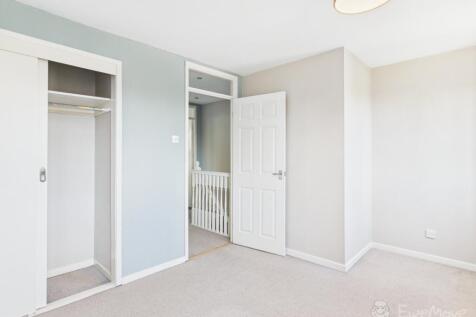 Bedroom 1 - EweMove Cheadle Hulme and Wilmslow