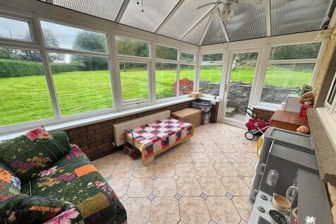 WhatsApp Image 2025-10-01 at 14.45.45 (1).jpg