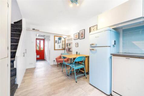 Reception/Kitchen