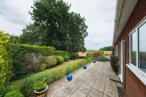 9 Orchard Dene-032.jpg