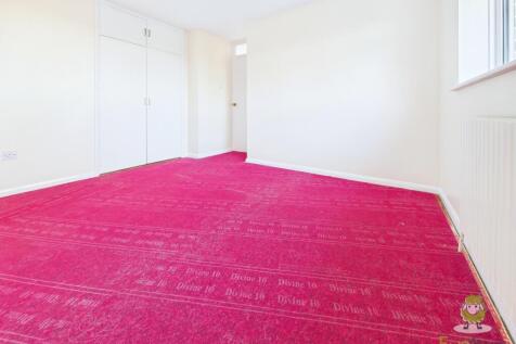 CAM01543G0-PR0168-STILL008