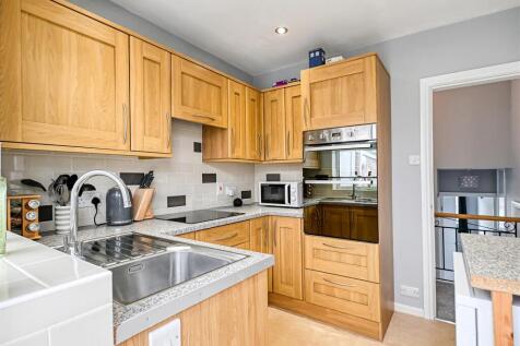 17 Hillside Avenue-03.jpg