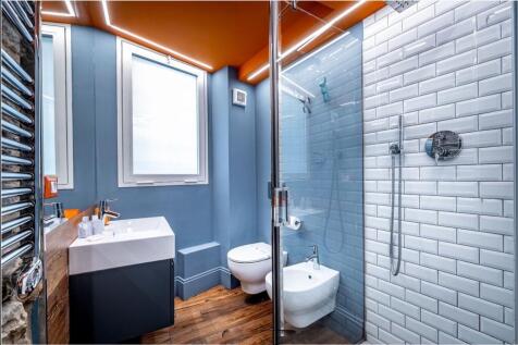 blue room
