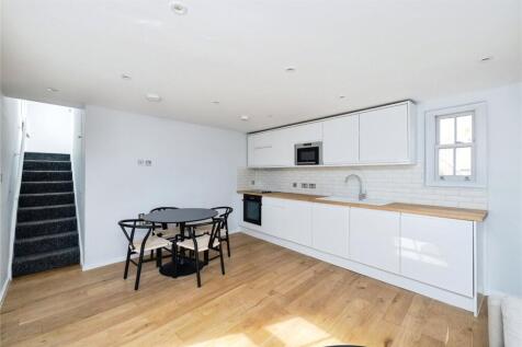 Kitchen/ Reception