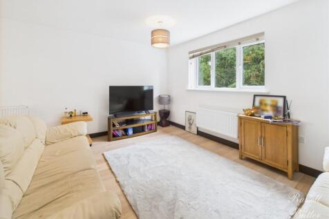 CAM01995G0-PR0336-STILL004