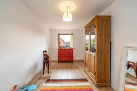 3 Abbotsview Gardens Galashiels 12.jpg