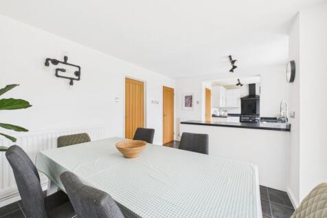 5. CAM04922G0-PR0087-STILL015