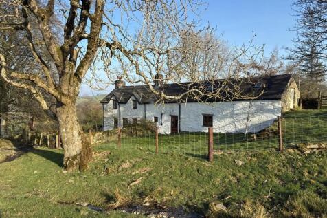 Ffriddoedd Gleision exterior 1.JPG