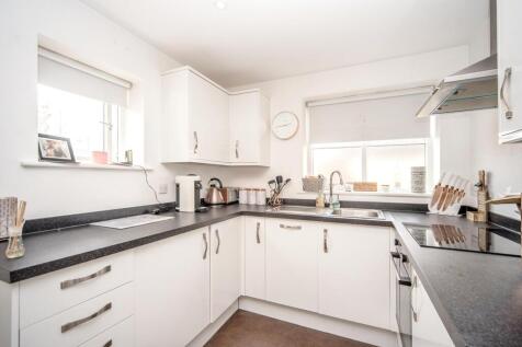 9 Selwin Place (5)