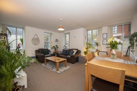 2 Bedroom Flat in NG1 1QF