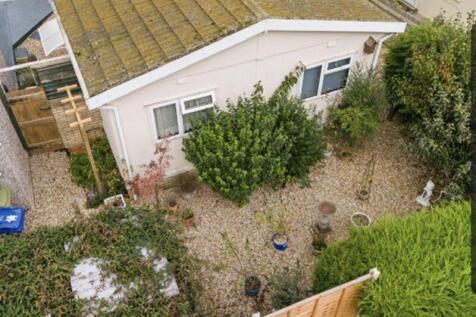 Elevated view to rear