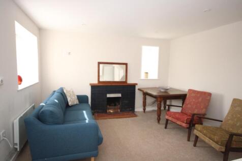 Kitchen/ Dining/ Lounge