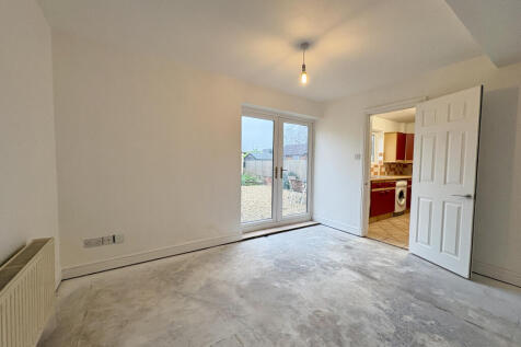 Dining Kitchen Mayberry