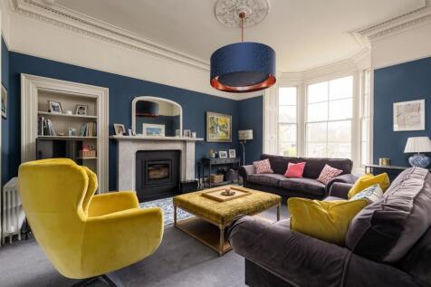 6 bed, 4 bath Detached in Edinburgh - Photo 9