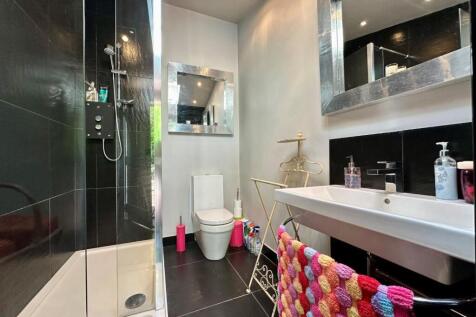 External Shower Room