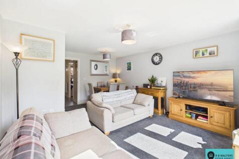 Living/Dining Area