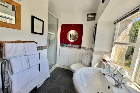 PHOTO-2025-04-13-19-55-45 (24).jpg