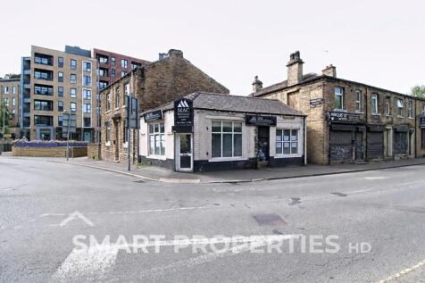 Commercial Property to rent in brighouse