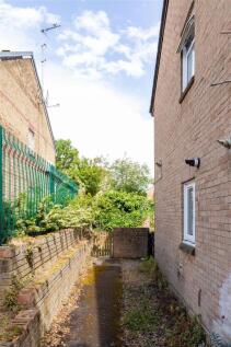 Wiseman Road, E10