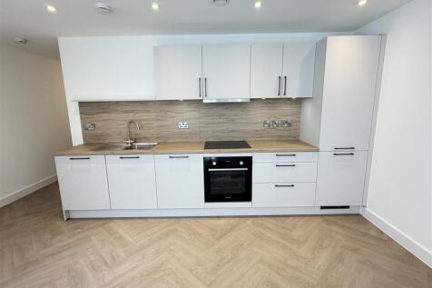 AVAILABLE NOW - Elevated Living at Its Finest Be the very first to call this exceptional apartment home at Fountain Court, a timeless conversion of historic barristers' chambers in the heart of Birmin