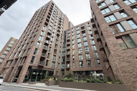 We are pleased to have for sale this high specification two bedroom apartment found on the 3rd floor of Ancoats Gardens, Manchester. The building includes a very well equipped gym, residents lounge, c