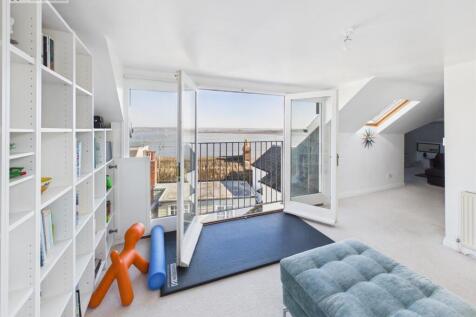 Bedroom Lookout .5.jpg