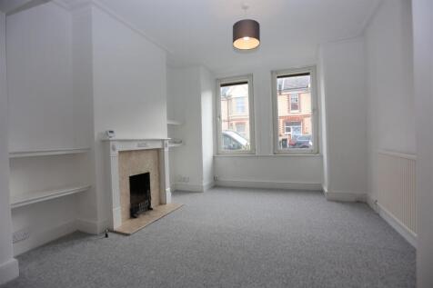 162 ST LEONARDS AVENUE (19).JPG