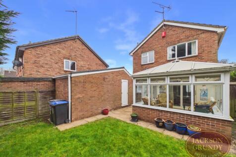 Downwood Close