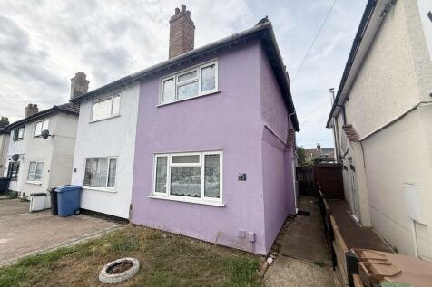 3 Bedroom Semi-Detached in IP4 4NR