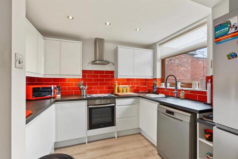 Kitchen_2.jpeg