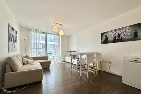 Bright one bedroom, one reception, one bathroom apartment in the Burnelli Building, close to Battersea Park, transport links and local amenities.