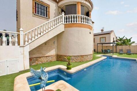 HOUSE,POOL VIEW