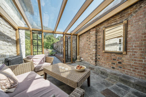 131244725685445d890a2c