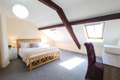 2 Chapel Court