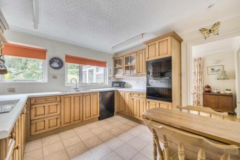 1332311-5-688b6220e2b60