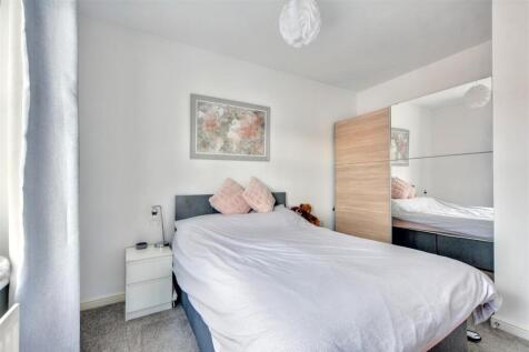 Bedroom One_3.jpeg
