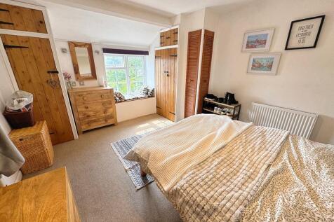 Bedroom One to wi...