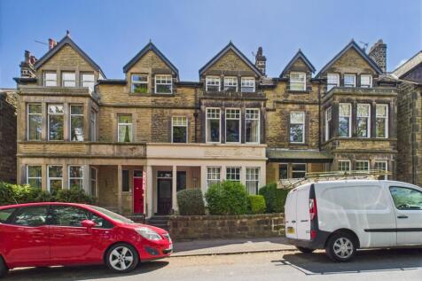 2 Bedroom Flat in HG2 0JY